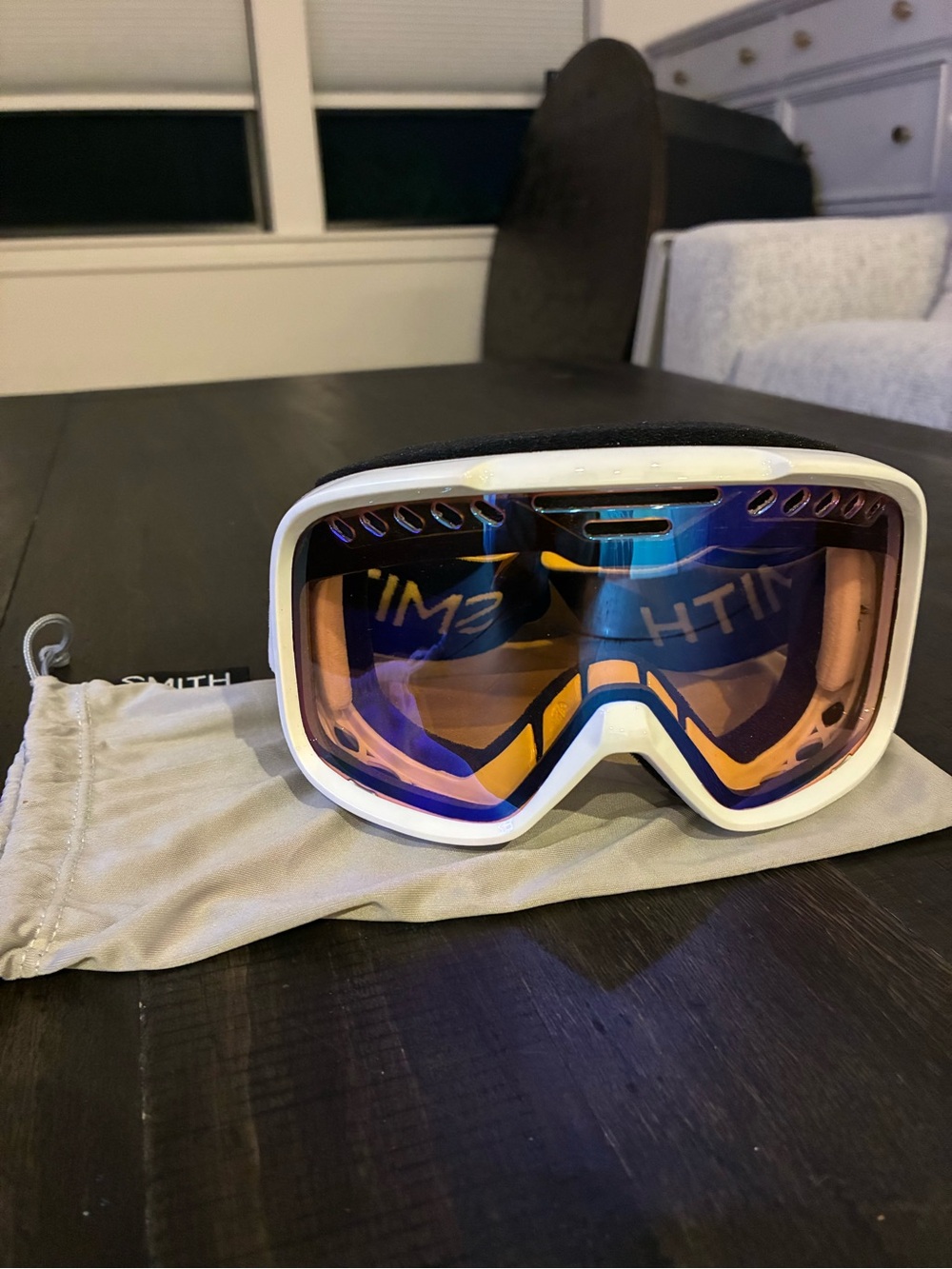 SMITH White Frame Ski Goggles with Mirrored Blue-Purple Lens